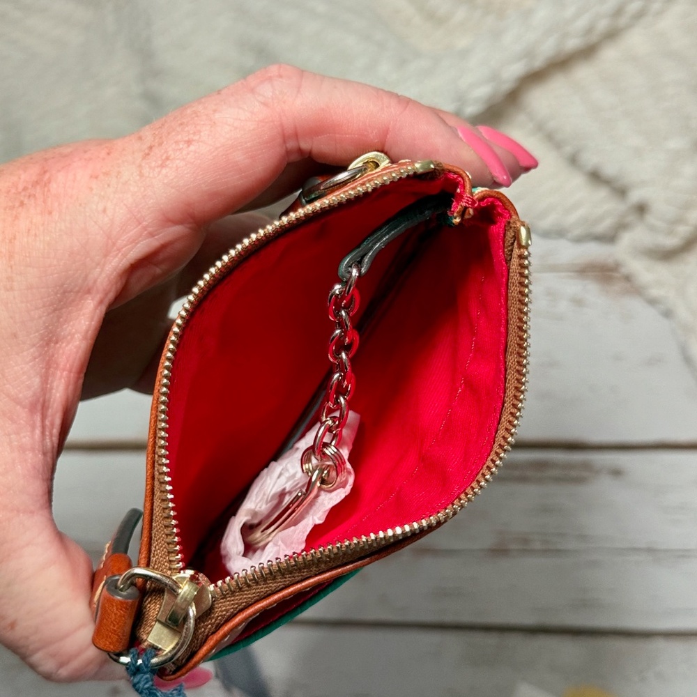 NWT Dooney & Bourke Pebble Grain Small Coin Case - Spearmint 🦄 - Picture 4 of 6